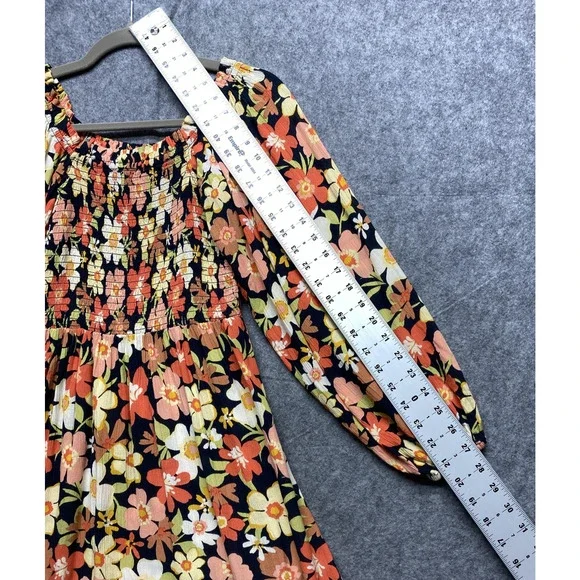 Billabong Dress Womens Large Black Floral Smocked Long Sleeve Boho Mini - Picture 4 of 9